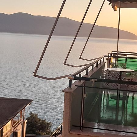 Hotel The Blue Horizon Vlorë Zimmer foto
