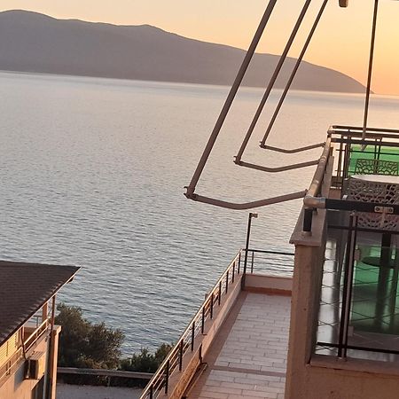 Hotel The Blue Horizon Vlorë Zimmer foto