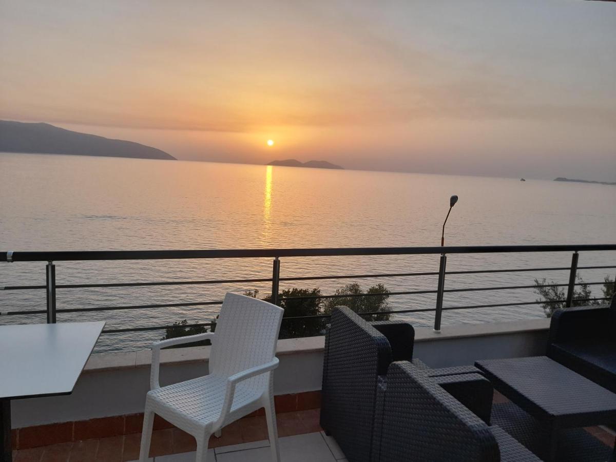 Hotel The Blue Horizon Vlorë Exterior foto