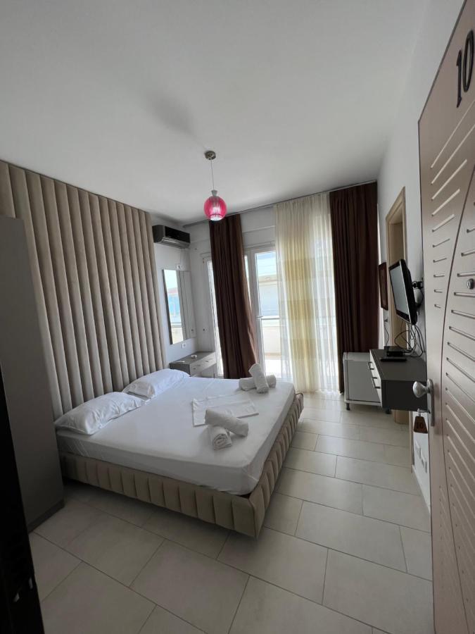 Hotel The Blue Horizon Vlorë Exterior foto