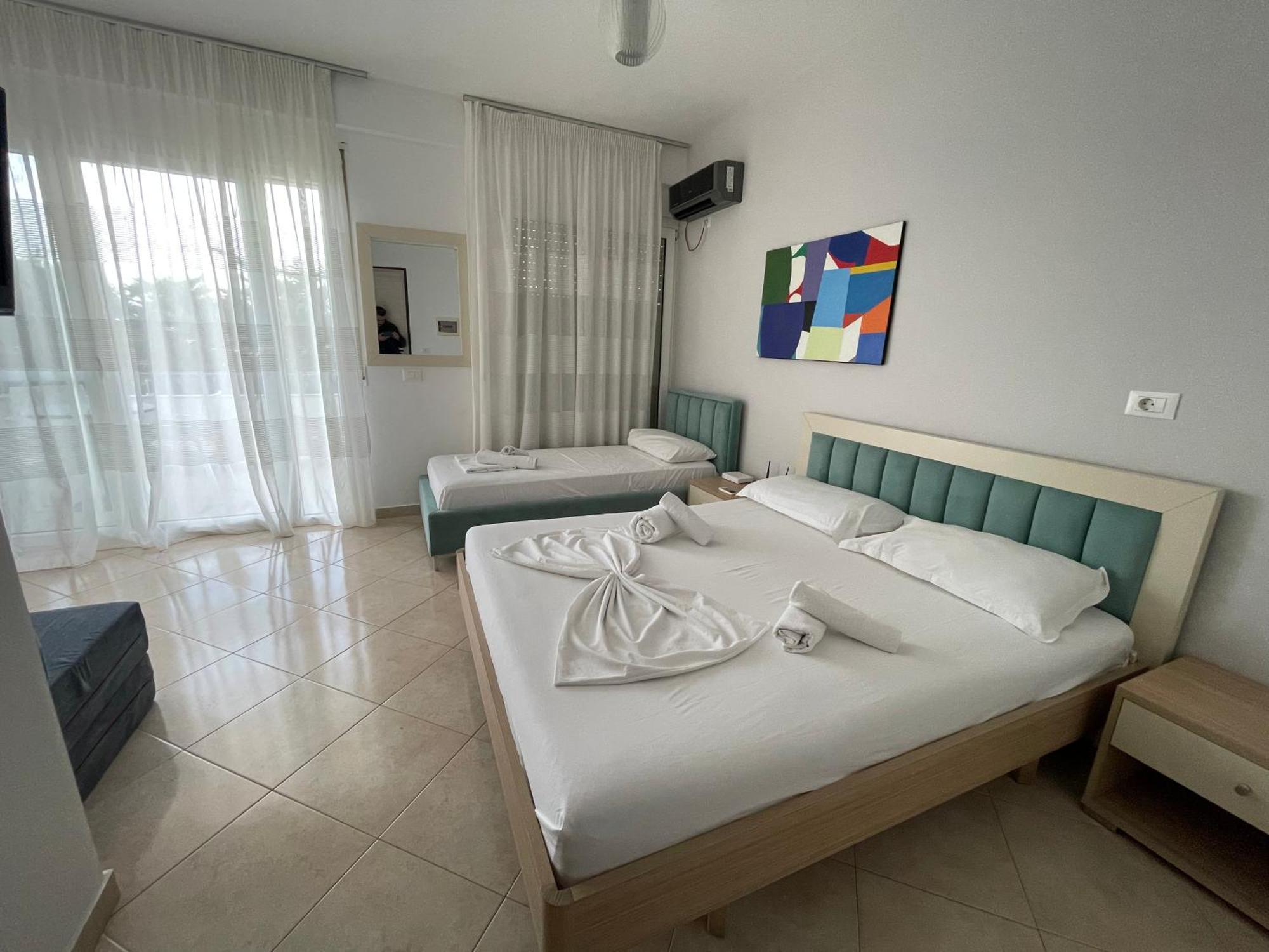 Hotel The Blue Horizon Vlorë Exterior foto