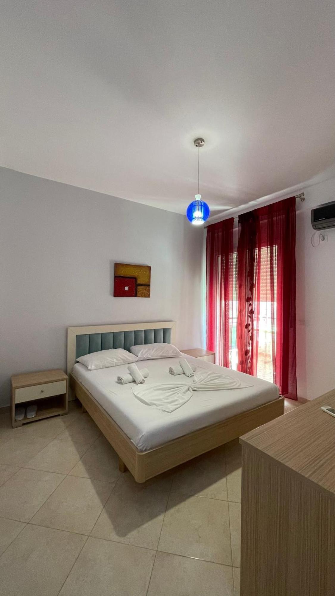 Hotel The Blue Horizon Vlorë Exterior foto